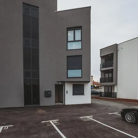 Browny Apartment *